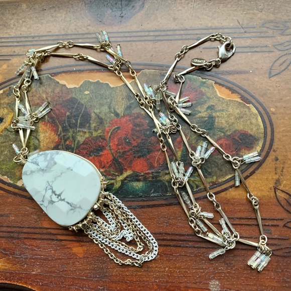 Express White Howlite Crystal Dangle 32" Necklace - Picture 9 of 12